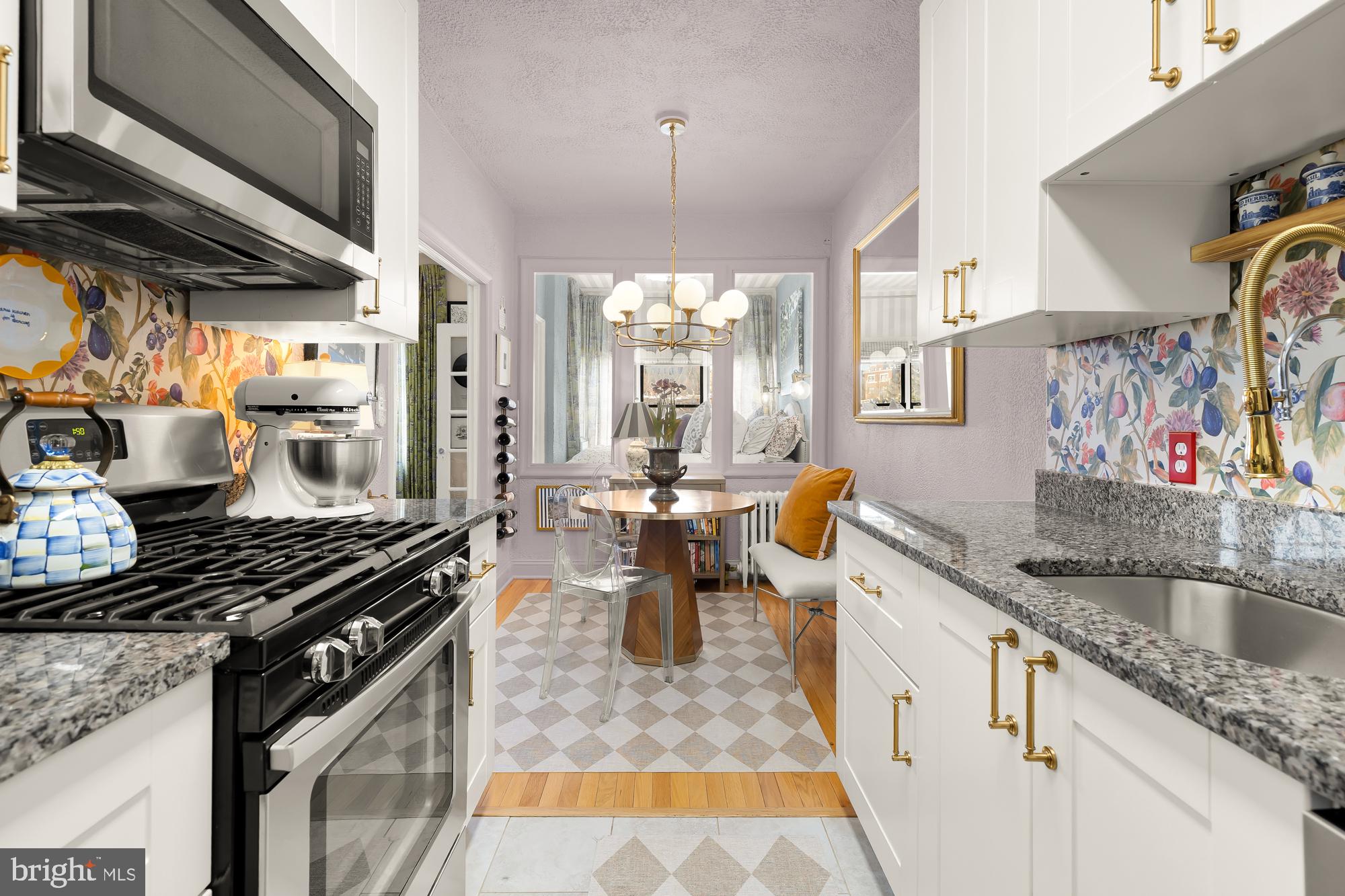 2040 BELMONT RD NW #628