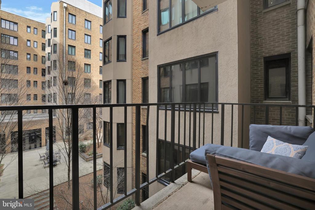 1701 16th St NW #330