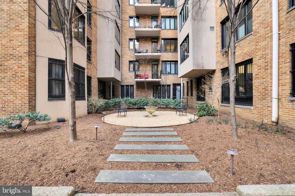 1701 16th St NW #330