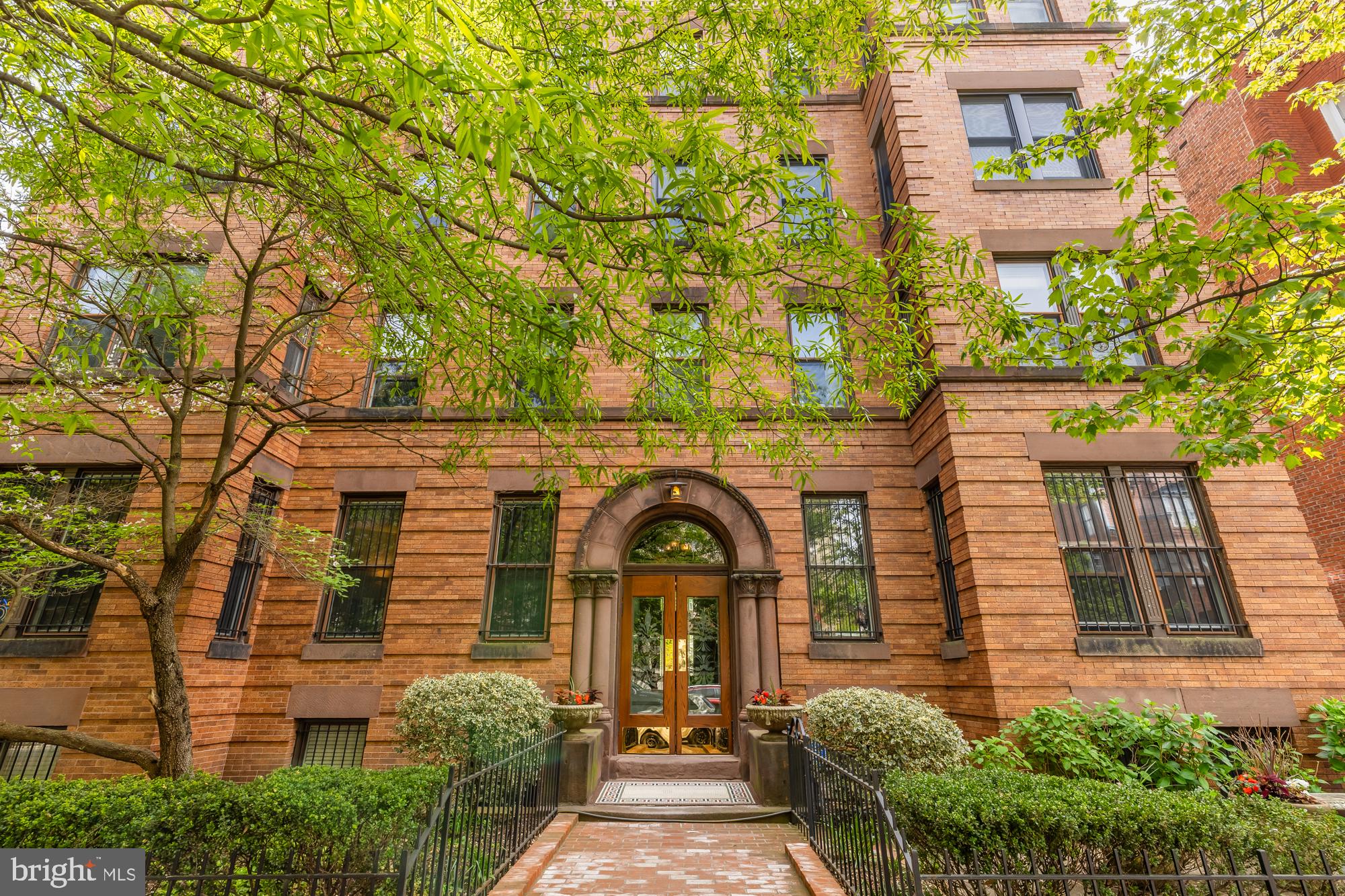 1824 S St NW #403