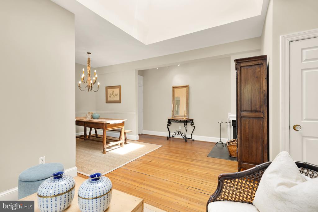 1824 S St NW #403
