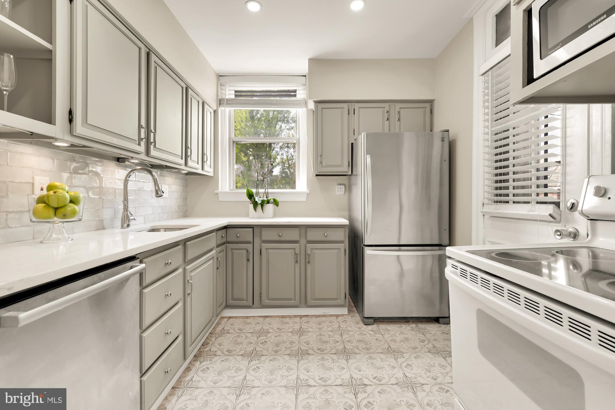 1824 S St NW #403