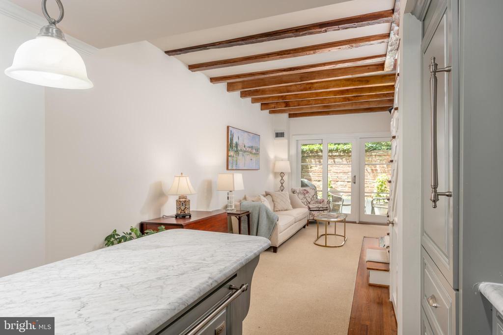 4 Pomander Walk NW
