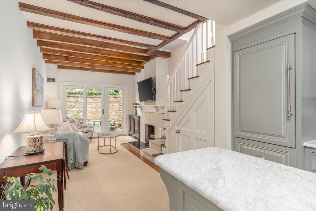 4 Pomander Walk NW