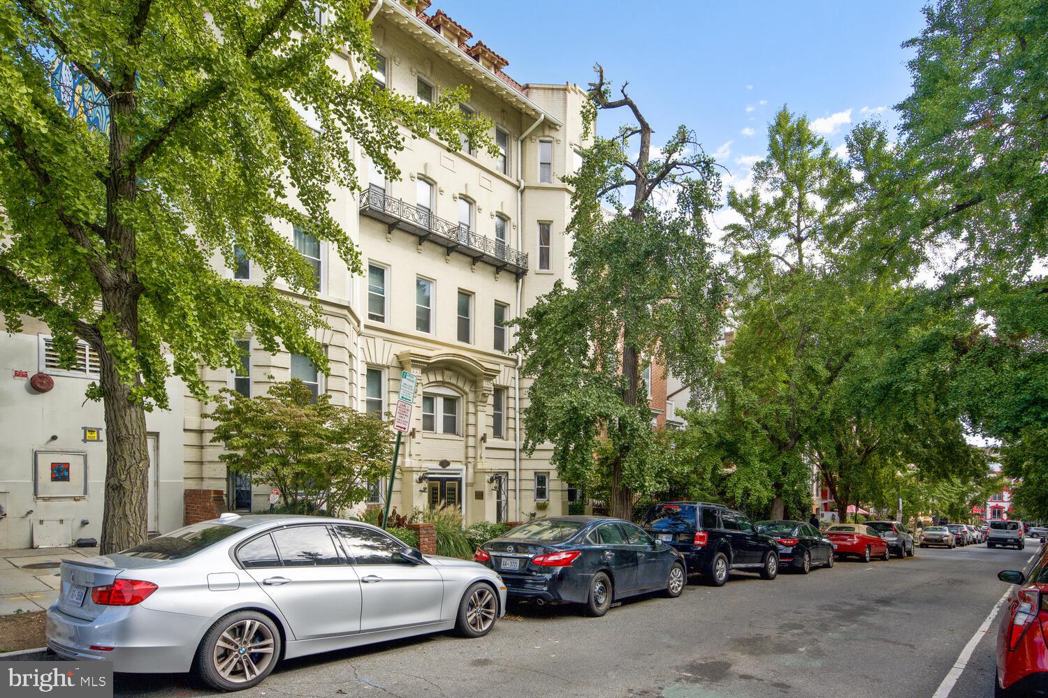 1831 Belmont Rd NW #201