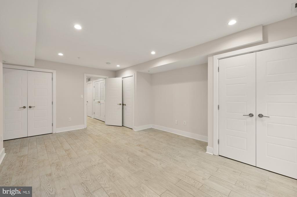 614 I ST NE #2