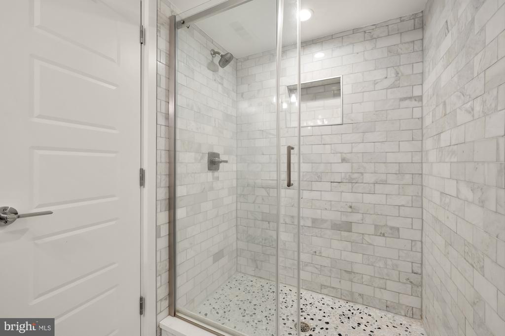 614 I ST NE #2