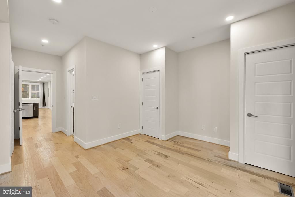 614 I ST NE #2