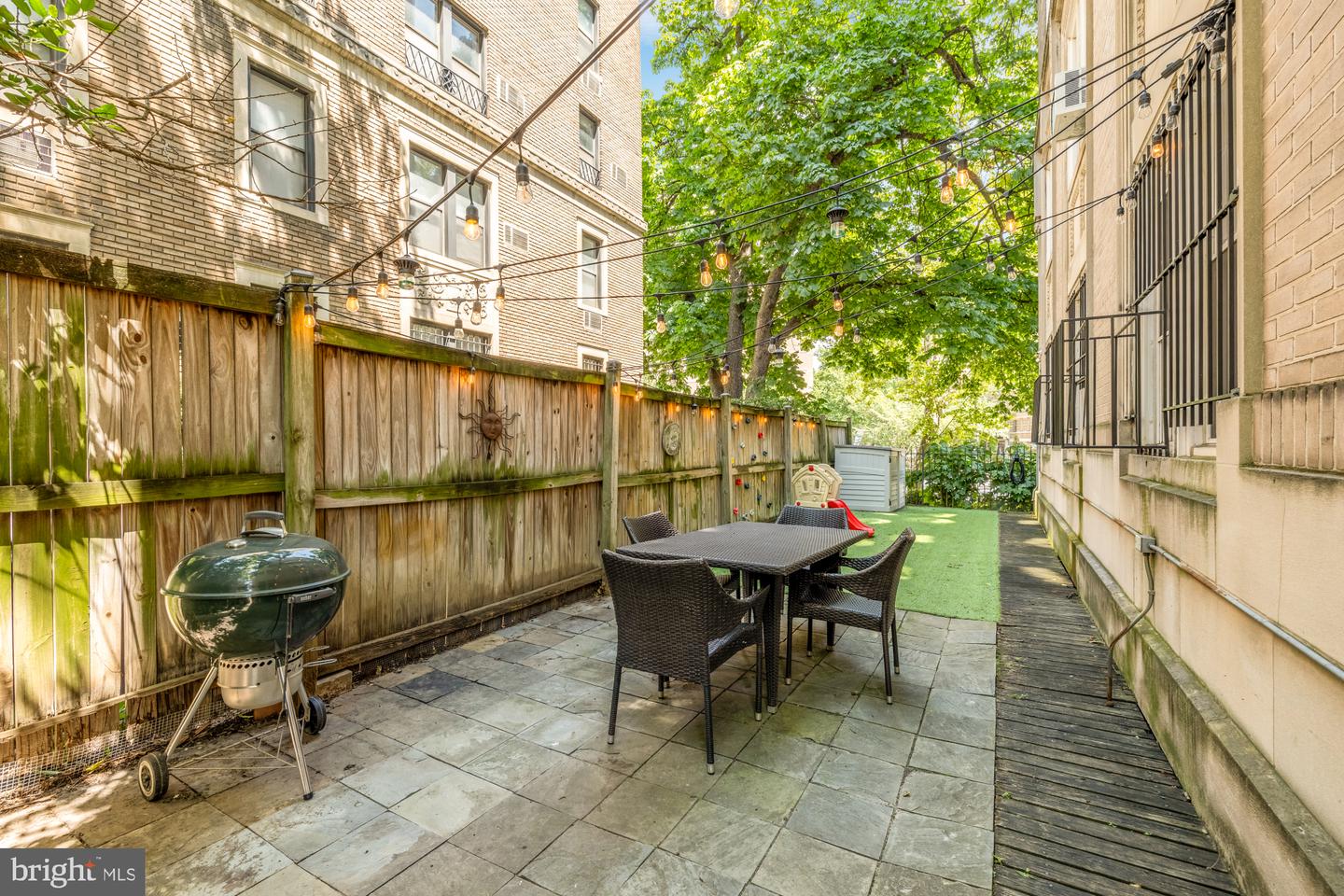 1901 Columbia Rd NW #105