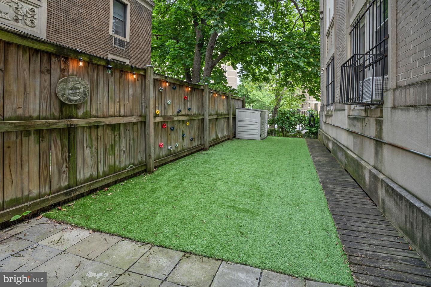 1901 Columbia Rd NW #105