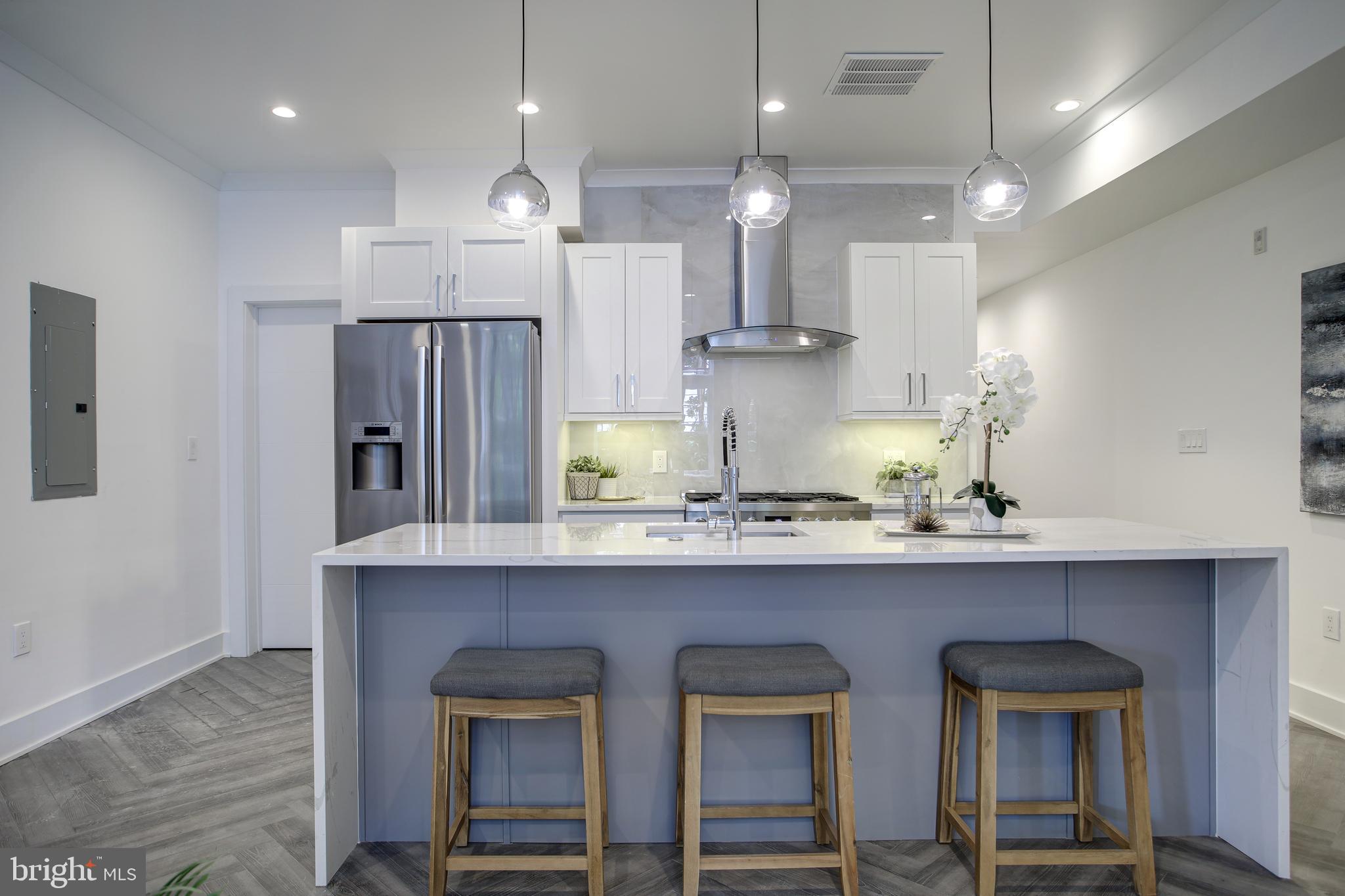 2429 ONTARIO RD NW #1