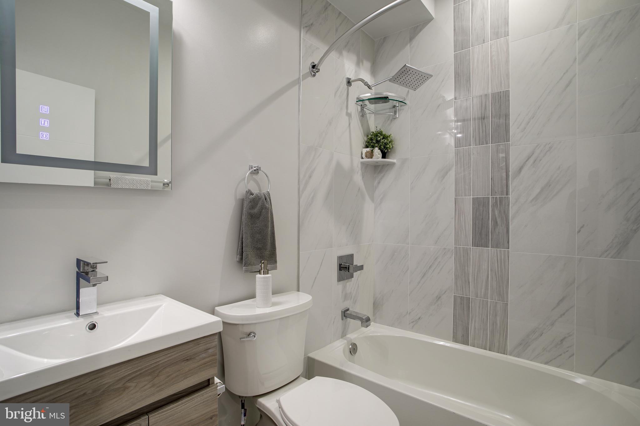 2429 ONTARIO RD NW #1