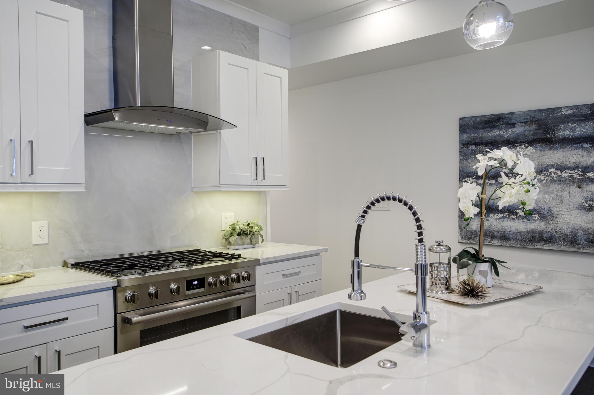 2429 ONTARIO RD NW #1