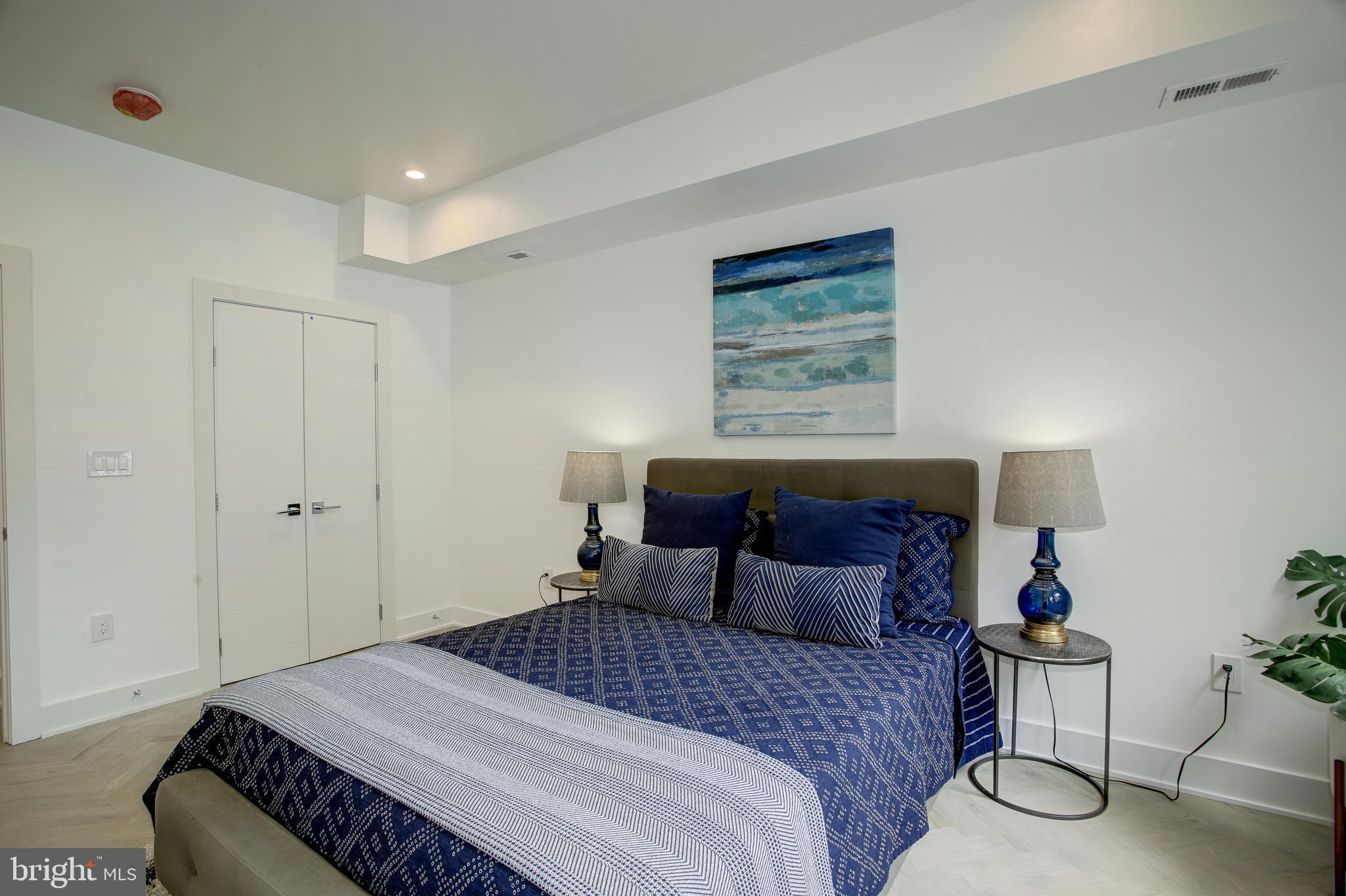 2429 ONTARIO RD NW #1