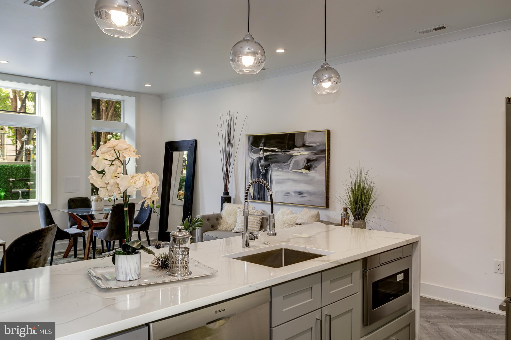 2429 ONTARIO RD NW #1