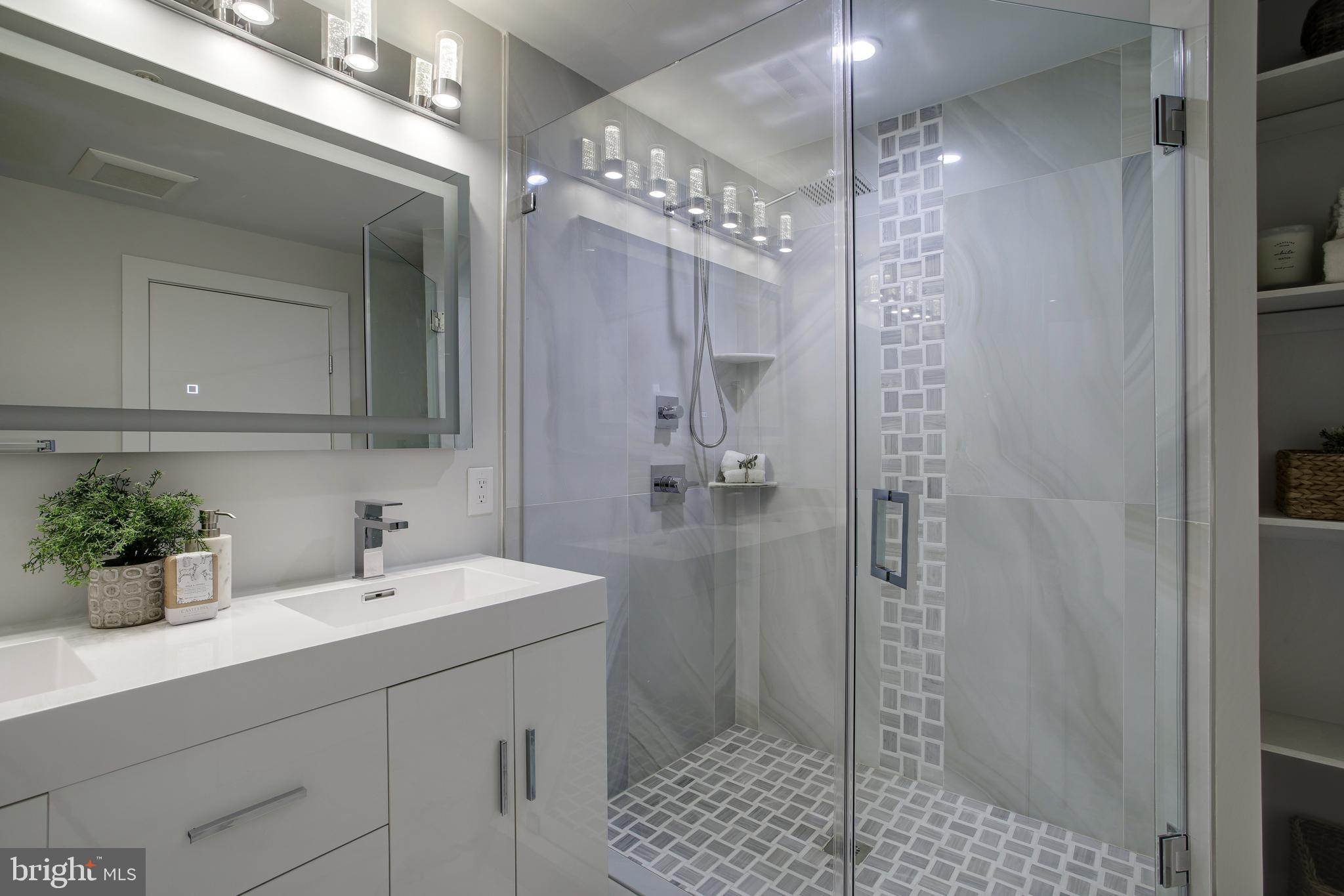 2429 ONTARIO RD NW #1