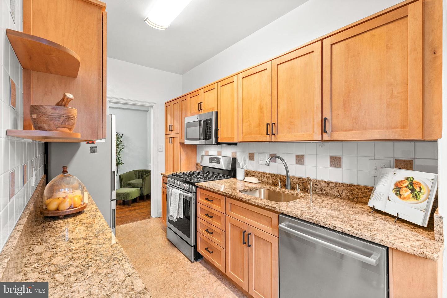 3601 Connecticut Ave NW #105