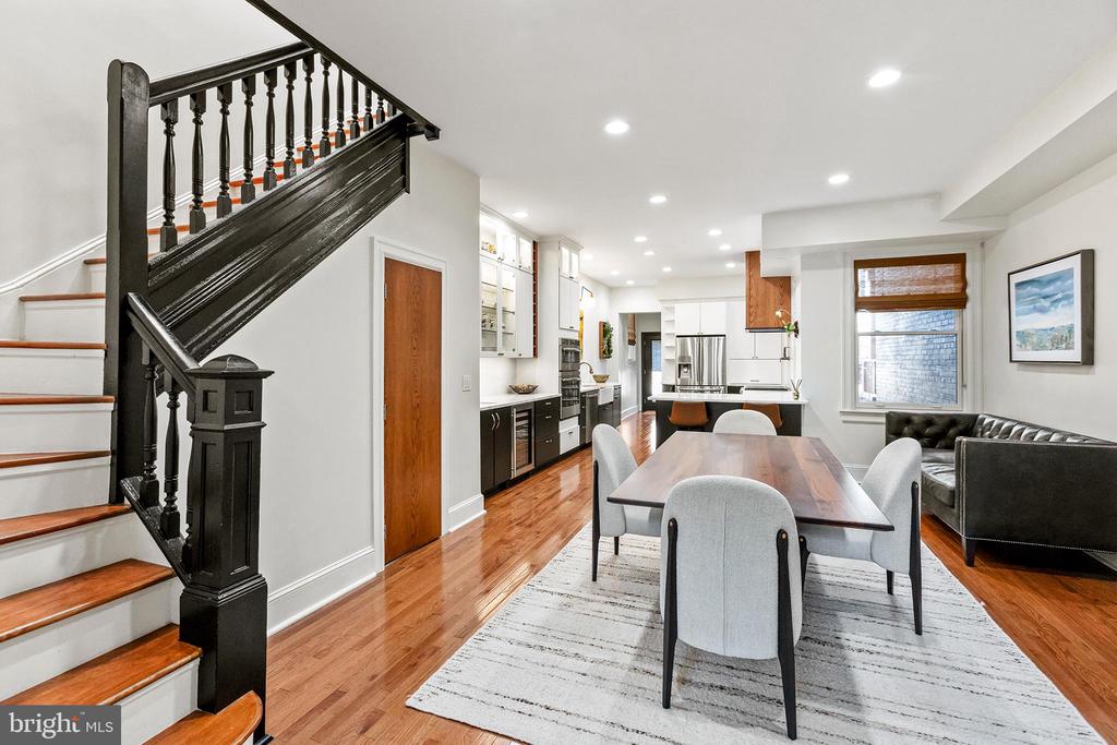 36 QUINCY PLACE NE
