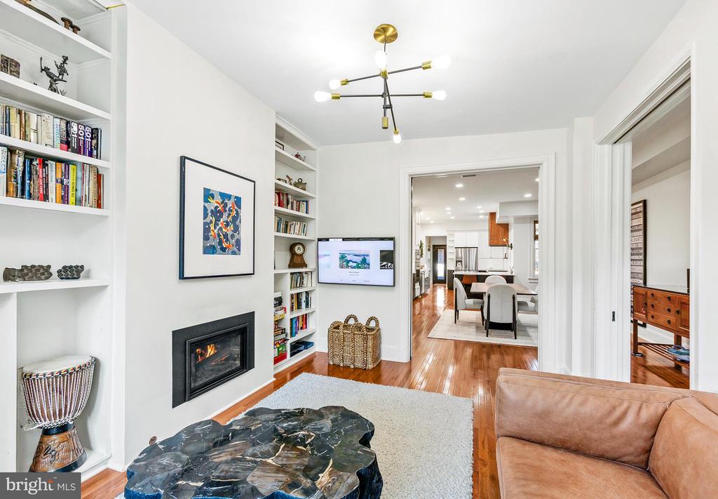 36 QUINCY PLACE NE