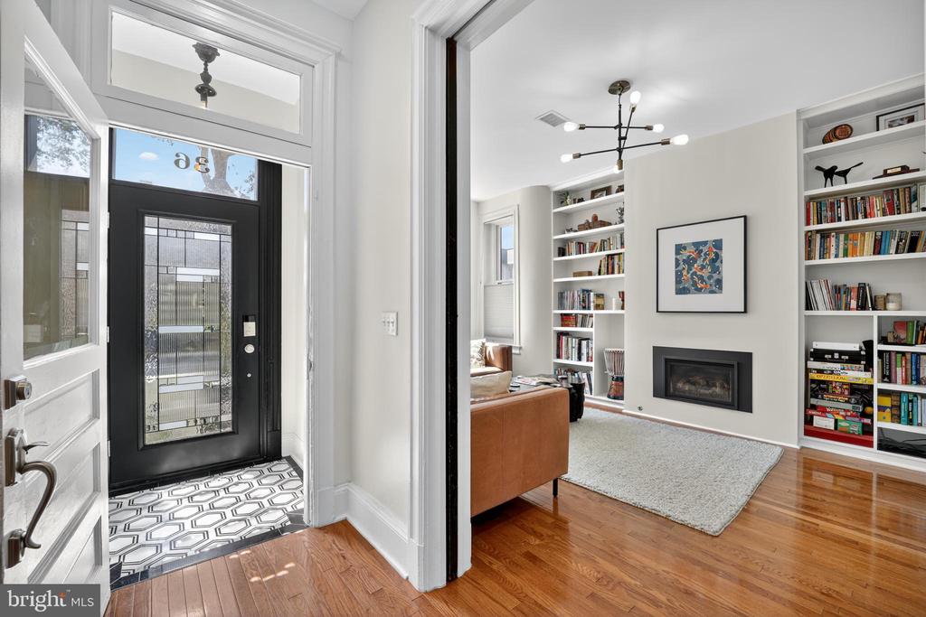 36 QUINCY PLACE NE