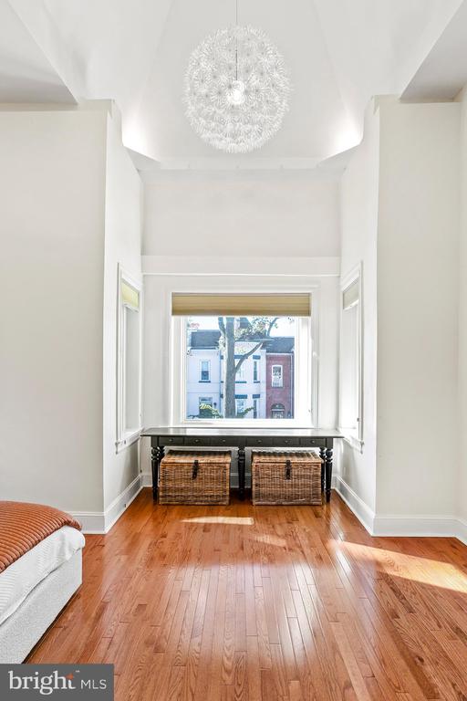 36 QUINCY PLACE NE