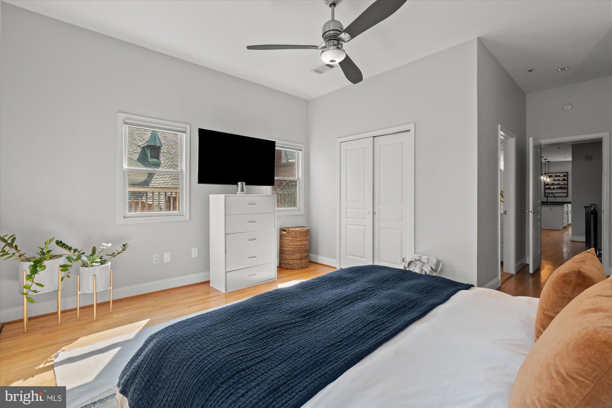 1407 15TH STREET NW 4
