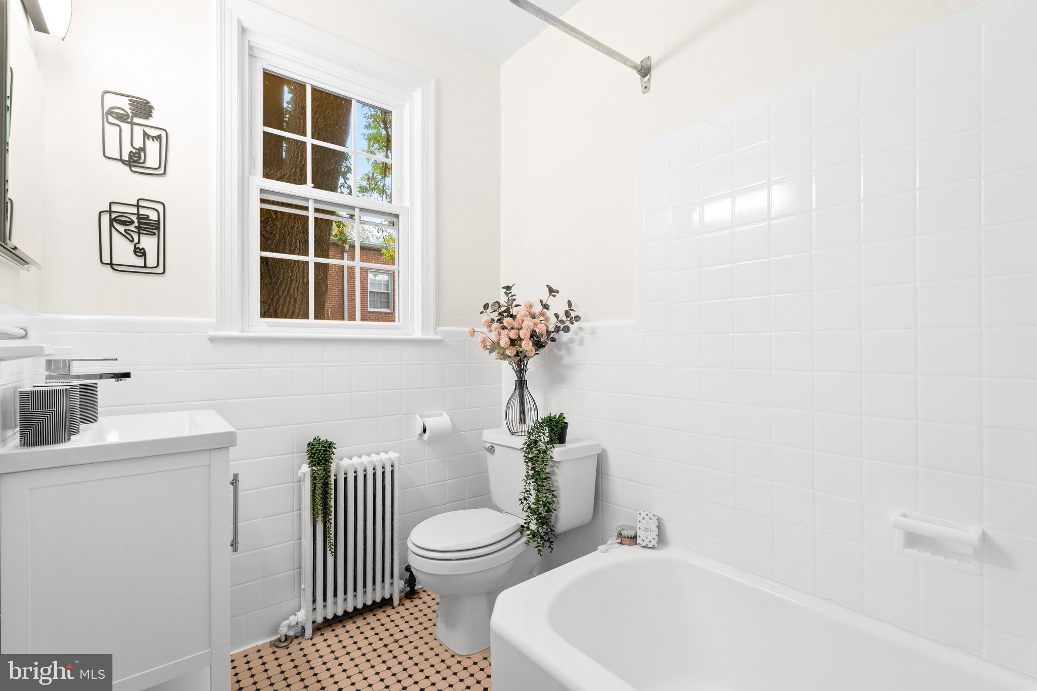 2803 CORTLAND PLACE NW 206