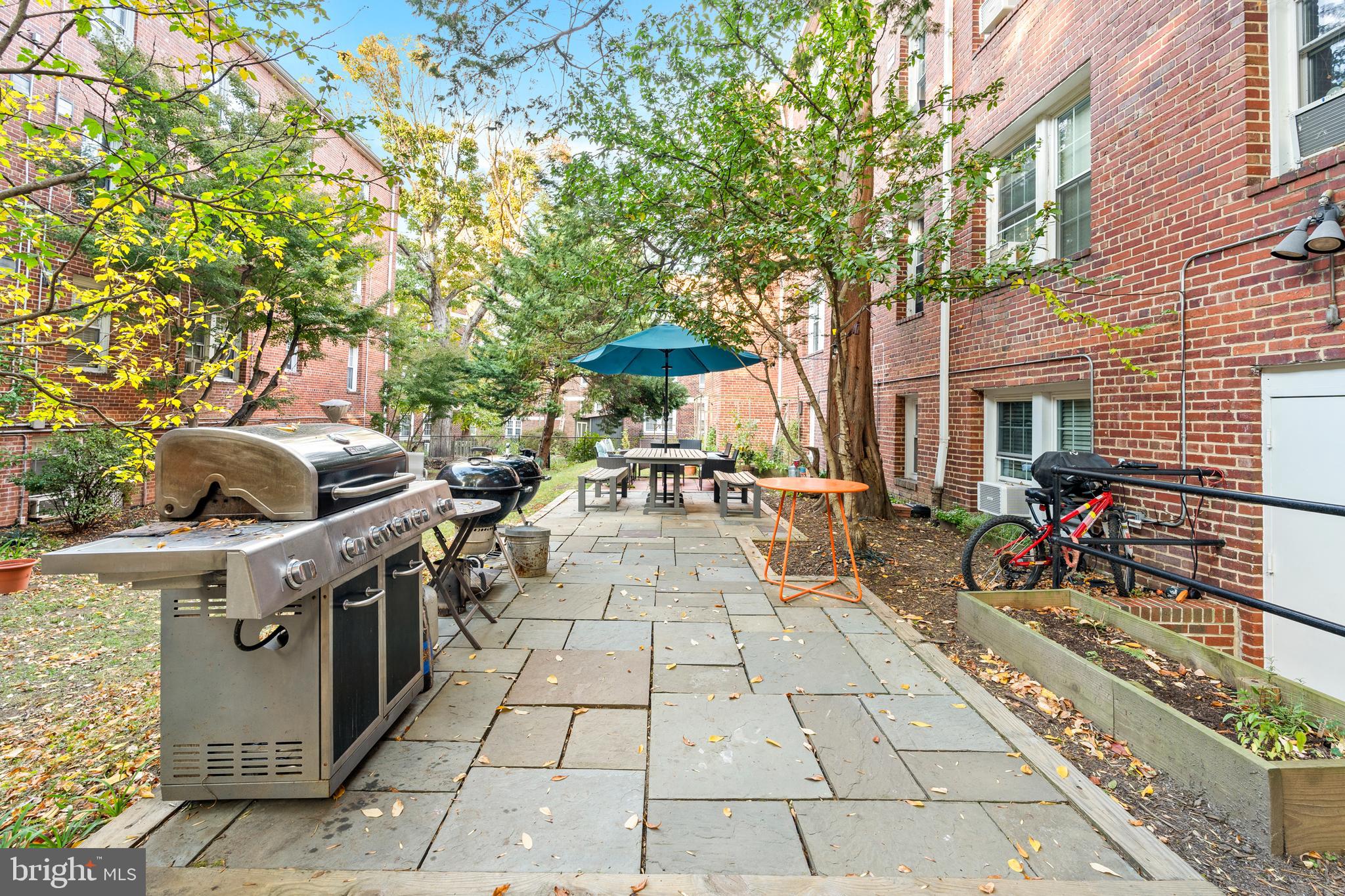 2803 CORTLAND PLACE NW 206