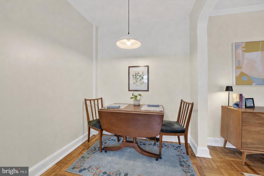 2803 CORTLAND PLACE NW 306