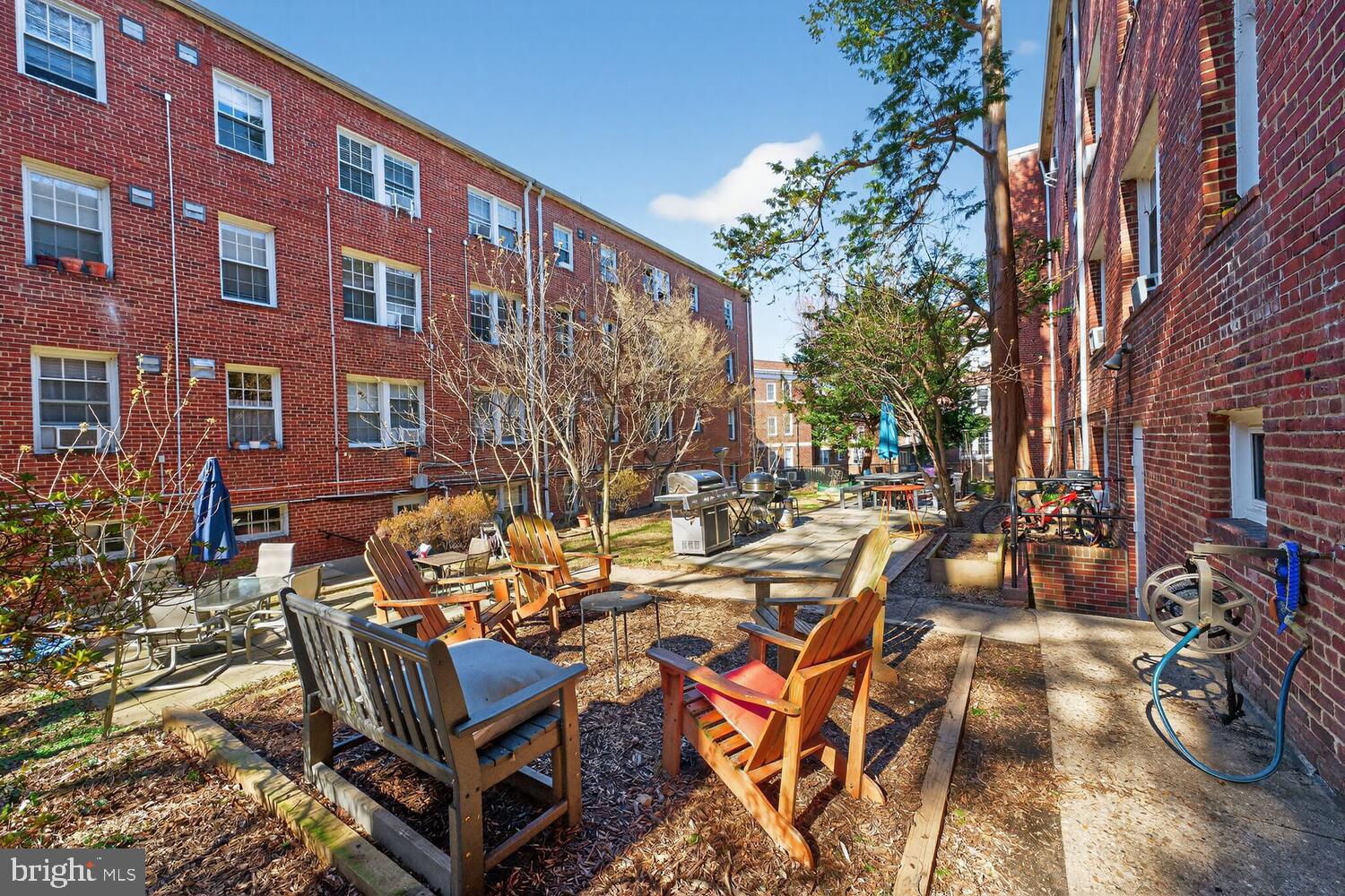 2803 CORTLAND PLACE NW 306