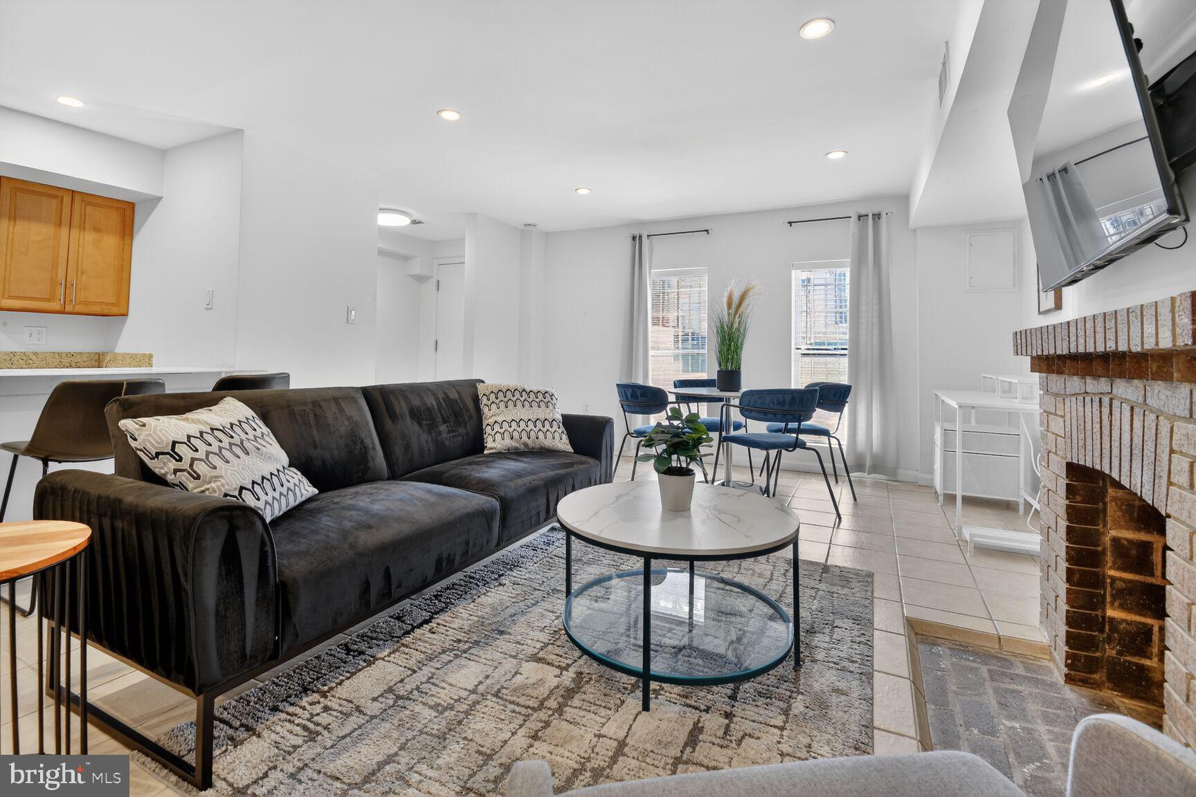 1339 CORCORAN STREET NW B