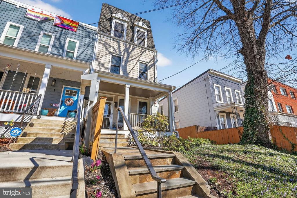 513 JEFFERSON STREET NW Unit: 1