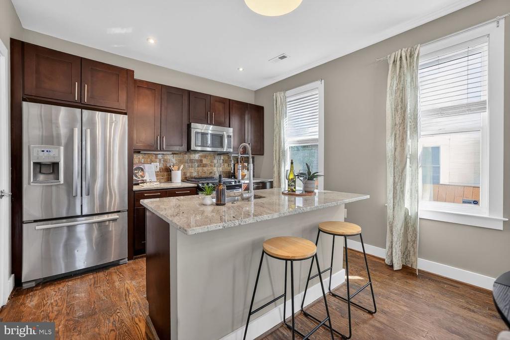 513 JEFFERSON STREET NW Unit: 1