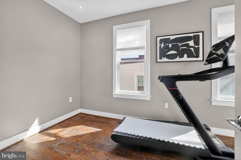 513 JEFFERSON STREET NW Unit: 1