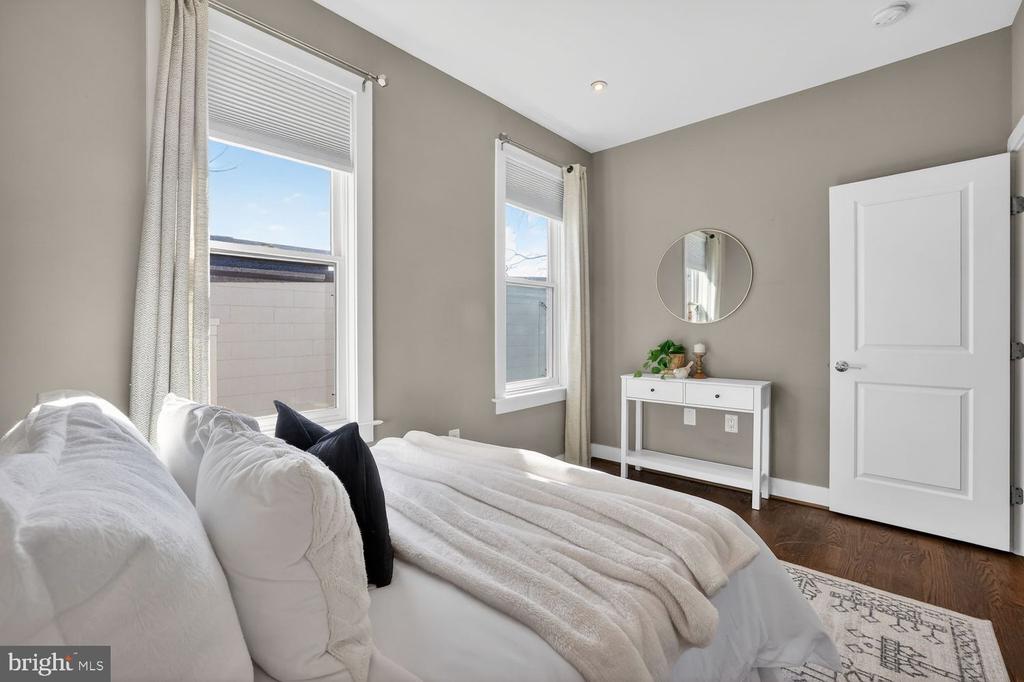 513 JEFFERSON STREET NW Unit: 1