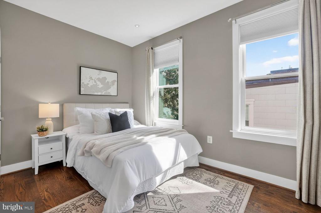 513 JEFFERSON STREET NW Unit: 1
