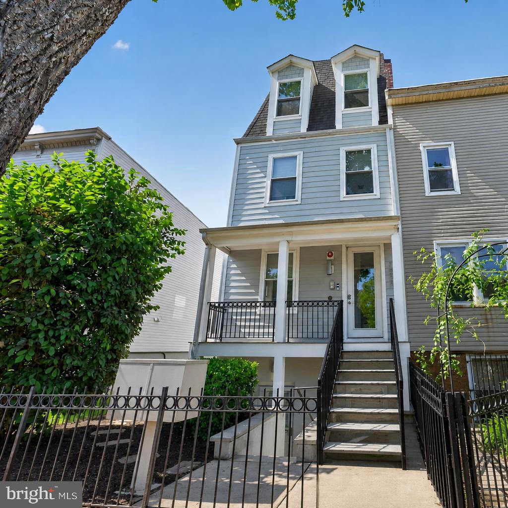 1227 MORSE STREET NE 2