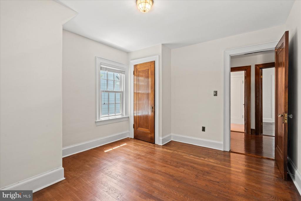 4906 46TH STREET NW
