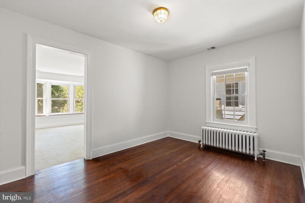 4906 46TH STREET NW