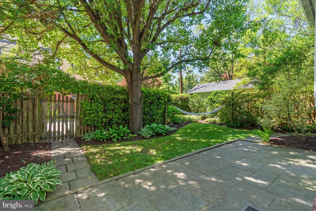 4906 46TH STREET NW
