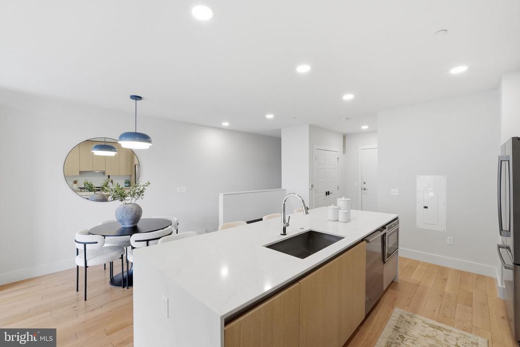 1309 E STREET SE Unit: 20