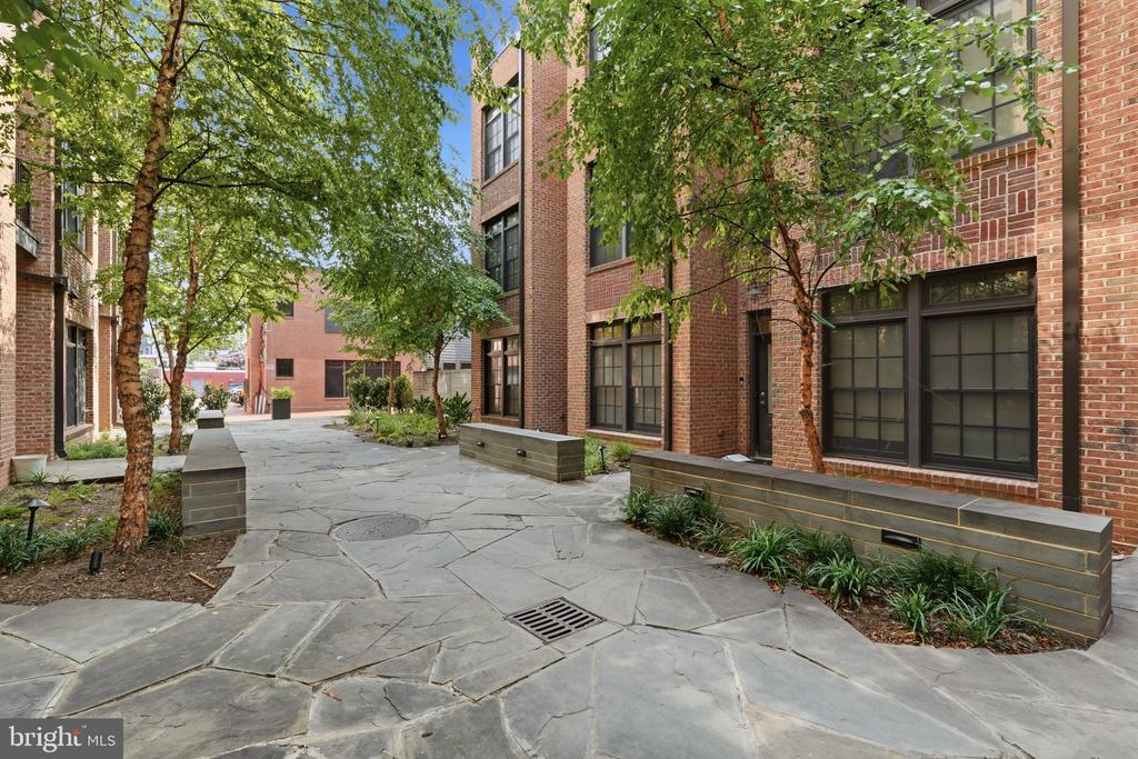 1309 E STREET SE Unit: 20