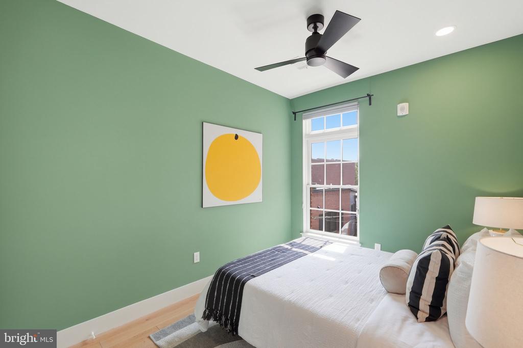 1309 E STREET SE Unit: 20
