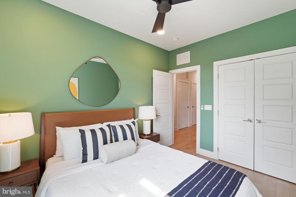 1309 E STREET SE Unit: 20