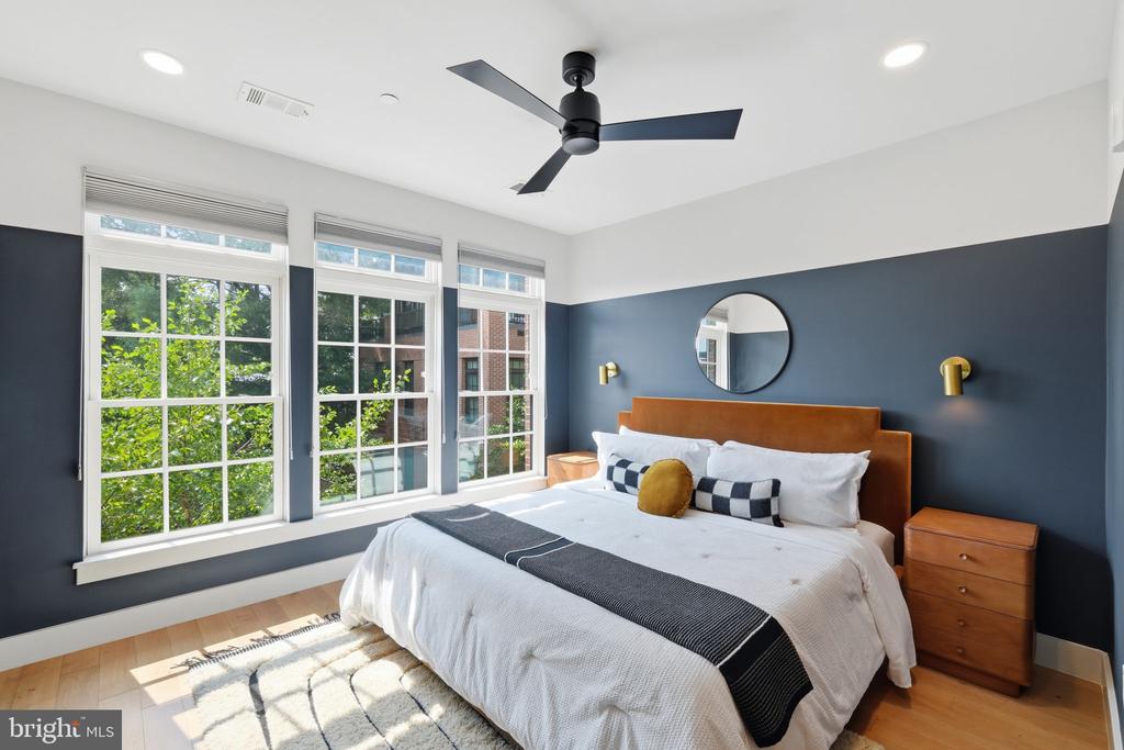 1309 E STREET SE Unit: 20