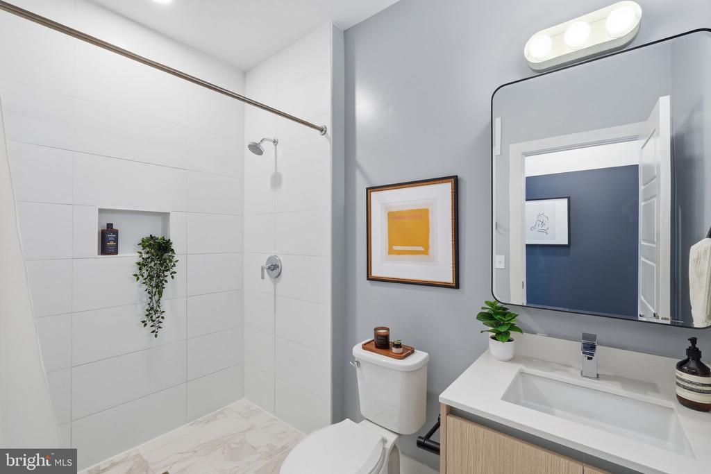1309 E STREET SE Unit: 20