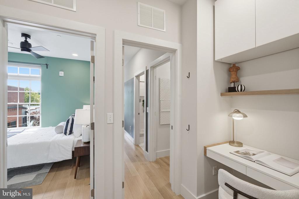 1309 E STREET SE Unit: 20