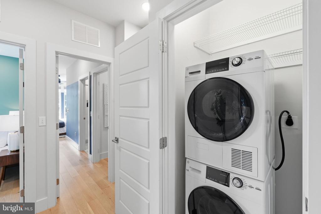 1309 E STREET SE Unit: 20
