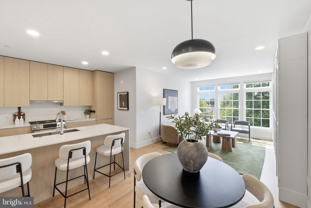 1309 E STREET SE Unit: 20
