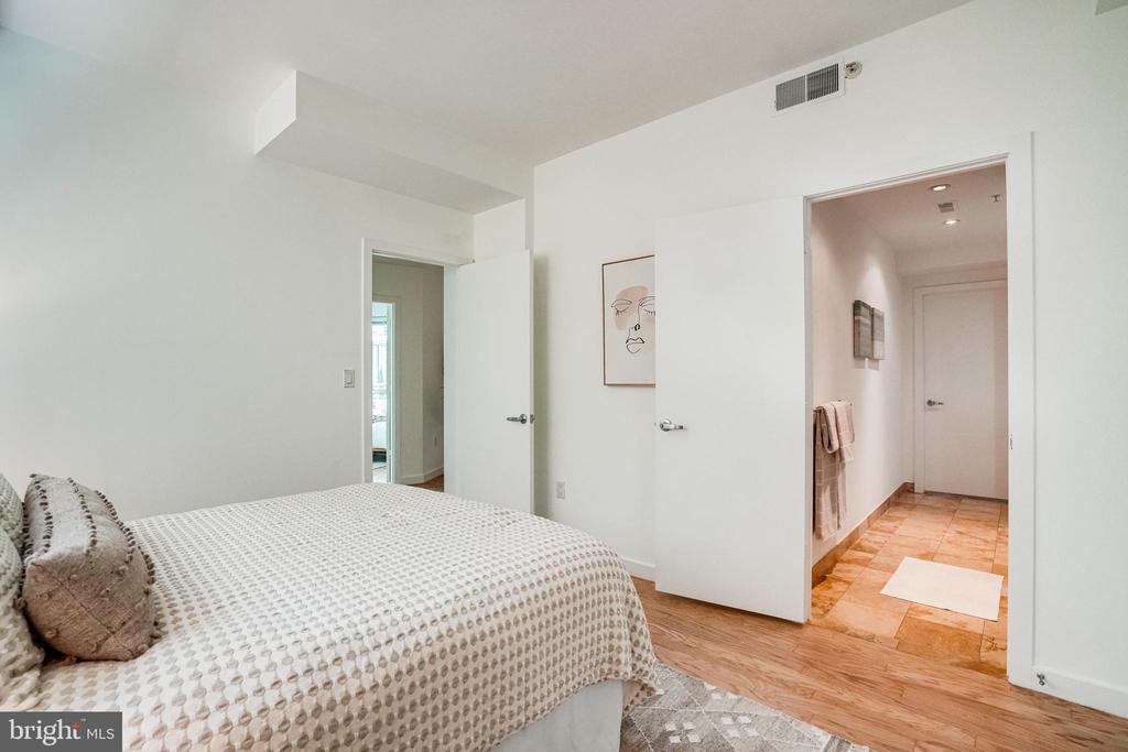 1300 13TH STREET NW Unit: 309